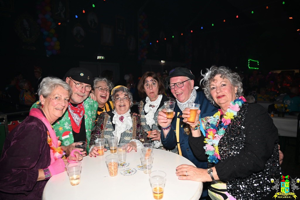 ../Images/Seniorencarnaval 2026 357.jpg